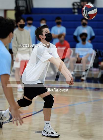 Thumbnail 1 in Menlo-Atherton @ Hillsdale photogallery.