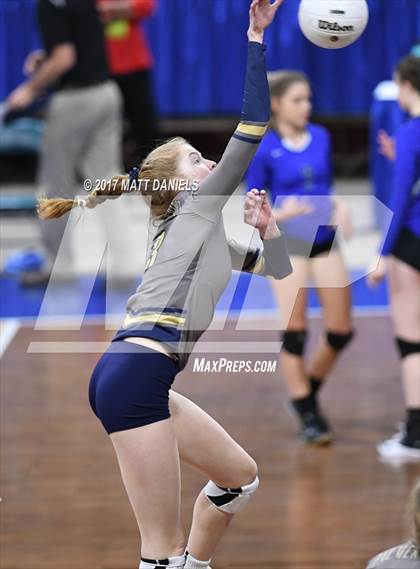 Thumbnail 1 in Discovery Canyon vs. Palmer Ridge (CHSAA 4A Pool 4 Playoff) photogallery.