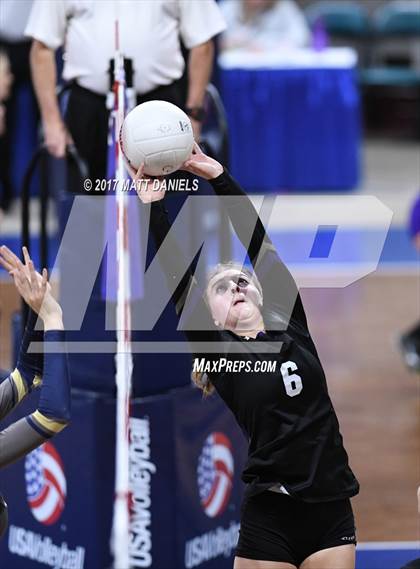 Thumbnail 3 in Discovery Canyon vs. Palmer Ridge (CHSAA 4A Pool 4 Playoff) photogallery.