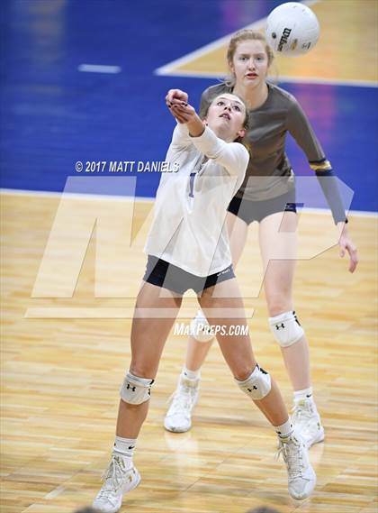 Thumbnail 3 in Discovery Canyon vs. Palmer Ridge (CHSAA 4A Pool 4 Playoff) photogallery.