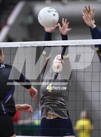 Thumbnail 3 in Discovery Canyon vs. Palmer Ridge (CHSAA 4A Pool 4 Playoff) photogallery.