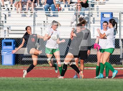 Thumbnail 2 in Marvin Ridge vs. Myers Park photogallery.