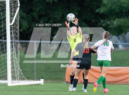 Thumbnail 2 in Marvin Ridge vs. Myers Park photogallery.