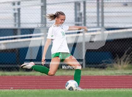 Thumbnail 3 in Marvin Ridge vs. Myers Park photogallery.