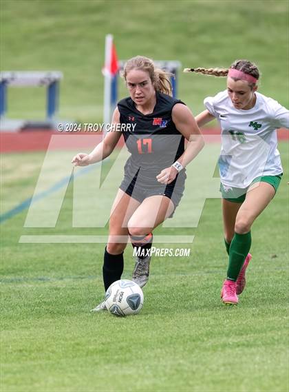 Thumbnail 3 in Marvin Ridge vs. Myers Park photogallery.