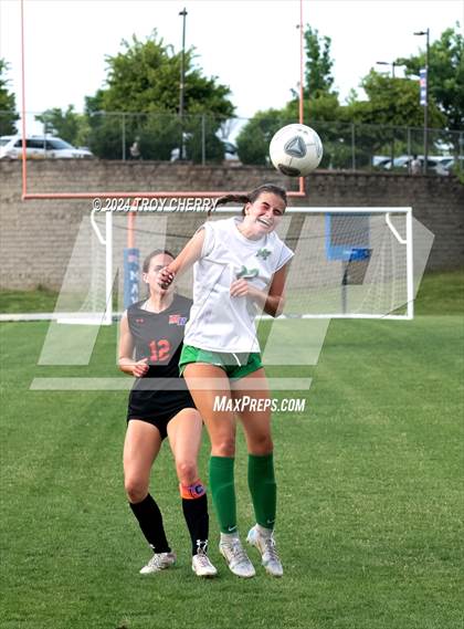 Thumbnail 2 in Marvin Ridge vs. Myers Park photogallery.