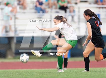 Thumbnail 2 in Marvin Ridge vs. Myers Park photogallery.