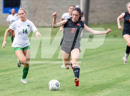 Thumbnail 2 in Marvin Ridge vs. Myers Park photogallery.