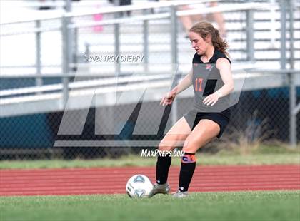 Thumbnail 2 in Marvin Ridge vs. Myers Park photogallery.