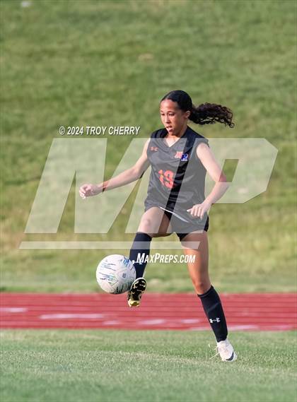 Thumbnail 1 in Marvin Ridge vs. Myers Park photogallery.