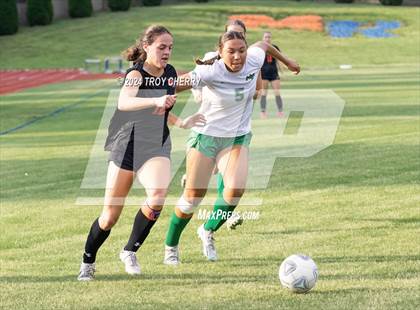Thumbnail 1 in Marvin Ridge vs. Myers Park photogallery.