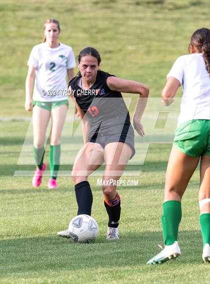 Thumbnail 3 in Marvin Ridge vs. Myers Park photogallery.