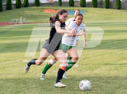 Thumbnail 3 in Marvin Ridge vs. Myers Park photogallery.