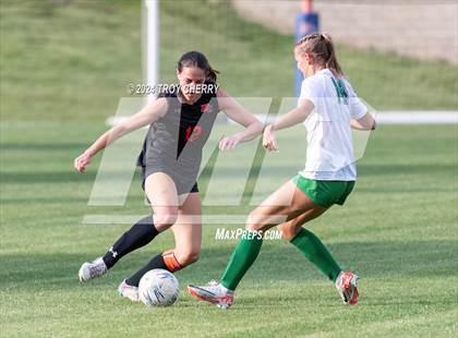Thumbnail 2 in Marvin Ridge vs. Myers Park photogallery.