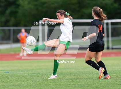 Thumbnail 1 in Marvin Ridge vs. Myers Park photogallery.