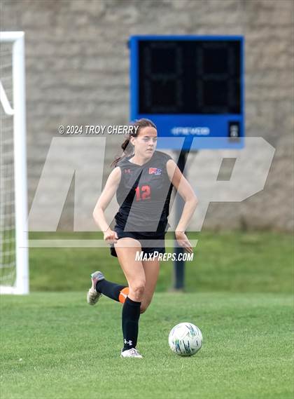 Thumbnail 2 in Marvin Ridge vs. Myers Park photogallery.