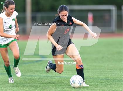 Thumbnail 2 in Marvin Ridge vs. Myers Park photogallery.
