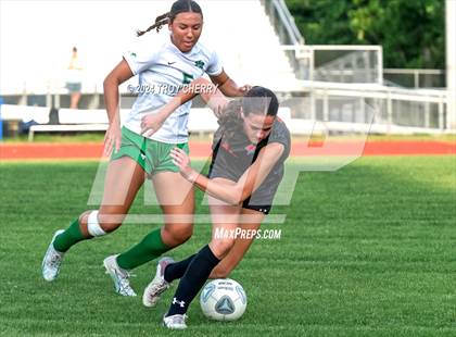 Thumbnail 3 in Marvin Ridge vs. Myers Park photogallery.