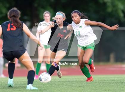 Thumbnail 2 in Marvin Ridge vs. Myers Park photogallery.