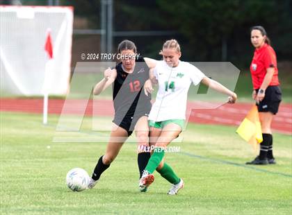 Thumbnail 2 in Marvin Ridge vs. Myers Park photogallery.