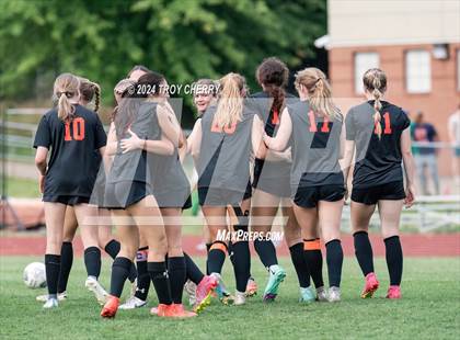 Thumbnail 3 in Marvin Ridge vs. Myers Park photogallery.