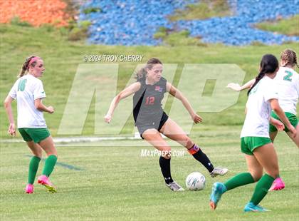 Thumbnail 2 in Marvin Ridge vs. Myers Park photogallery.
