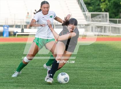 Thumbnail 1 in Marvin Ridge vs. Myers Park photogallery.