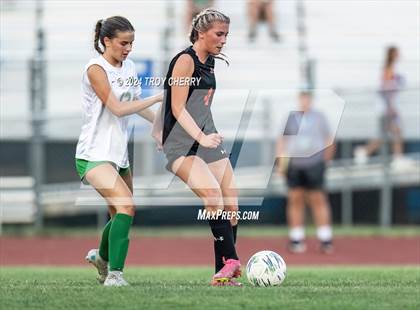 Thumbnail 3 in Marvin Ridge vs. Myers Park photogallery.
