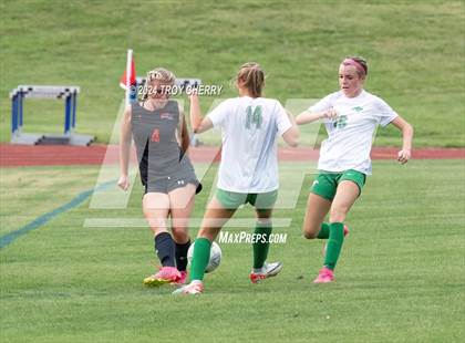 Thumbnail 1 in Marvin Ridge vs. Myers Park photogallery.