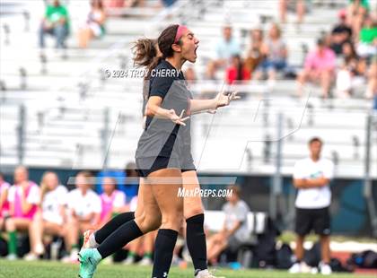 Thumbnail 2 in Marvin Ridge vs. Myers Park photogallery.