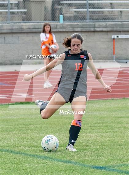 Thumbnail 1 in Marvin Ridge vs. Myers Park photogallery.