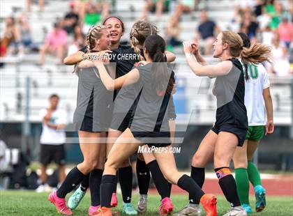 Thumbnail 1 in Marvin Ridge vs. Myers Park photogallery.