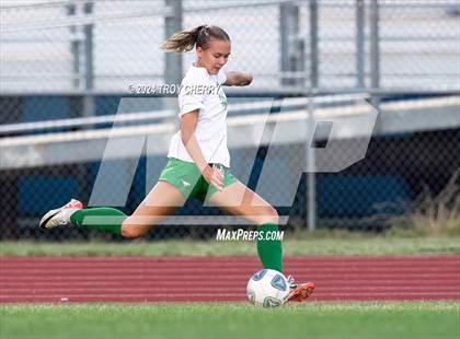 Thumbnail 1 in Marvin Ridge vs. Myers Park photogallery.