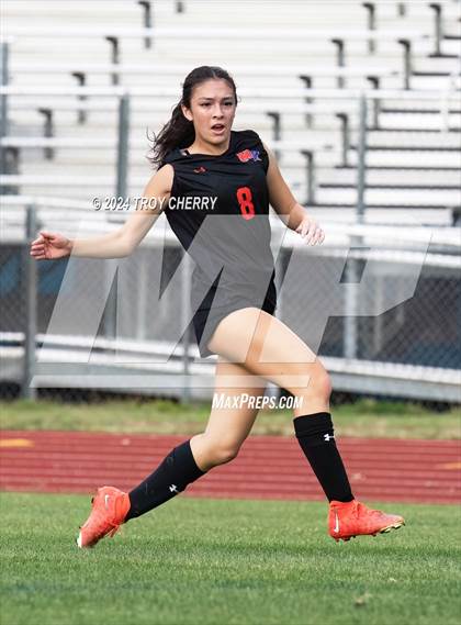 Thumbnail 1 in Marvin Ridge vs. Myers Park photogallery.
