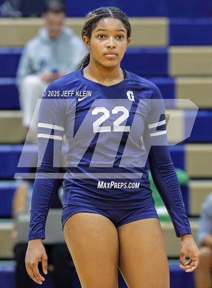 Thumbnail 3 in Pine Crest vs. Gulliver Prep photogallery.