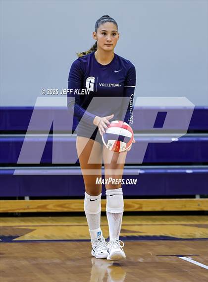 Thumbnail 2 in Pine Crest vs. Gulliver Prep photogallery.
