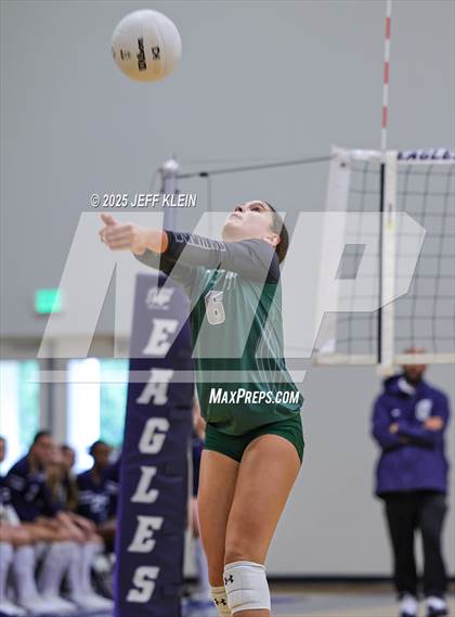 Thumbnail 1 in Pine Crest vs. Gulliver Prep photogallery.