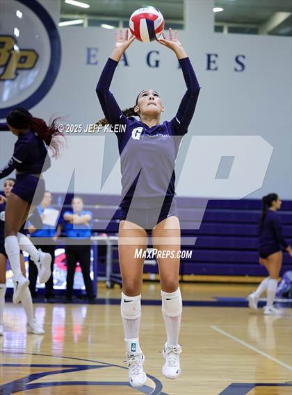 Thumbnail 3 in Pine Crest vs. Gulliver Prep photogallery.