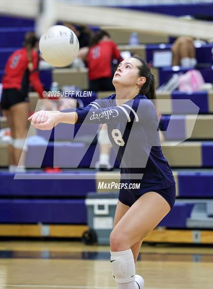 Thumbnail 3 in Pine Crest vs. Gulliver Prep photogallery.