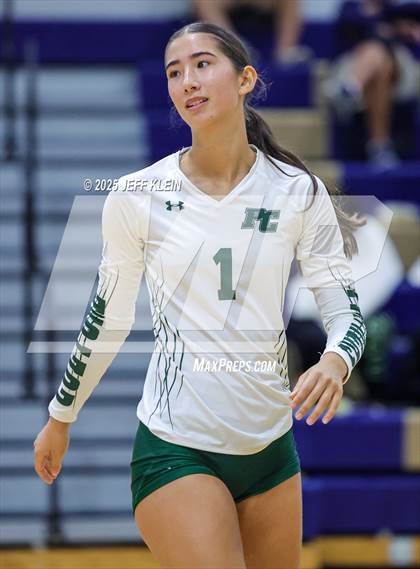 Thumbnail 2 in Pine Crest vs. Gulliver Prep photogallery.