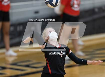 Thumbnail 3 in Lincoln High @ Millard West photogallery.