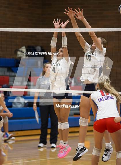Thumbnail 3 in Canby @ La Salle photogallery.