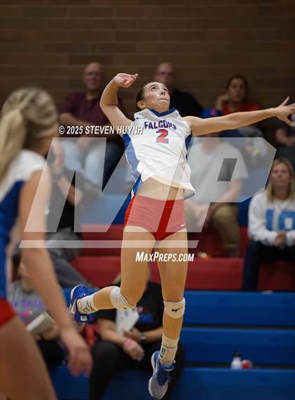 Thumbnail 3 in Canby @ La Salle photogallery.