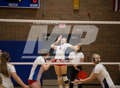 Thumbnail 2 in Canby @ La Salle photogallery.