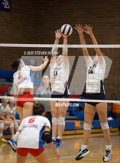 Thumbnail 2 in Canby @ La Salle photogallery.