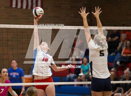 Thumbnail 2 in Canby @ La Salle photogallery.
