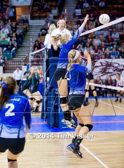 Thumbnail 2 in Yuma vs. Resurrection Christian (CHSAA State 2A Final) photogallery.
