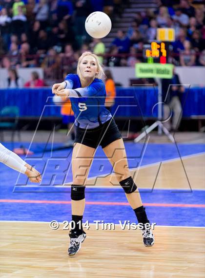 Thumbnail 1 in Yuma vs. Resurrection Christian (CHSAA State 2A Final) photogallery.