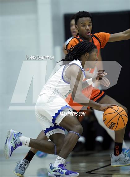 Thumbnail 1 in South Lakes vs. Hayfield  (VHSL Class 6 Semifinal) photogallery.