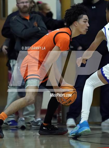 Thumbnail 2 in South Lakes vs. Hayfield  (VHSL Class 6 Semifinal) photogallery.